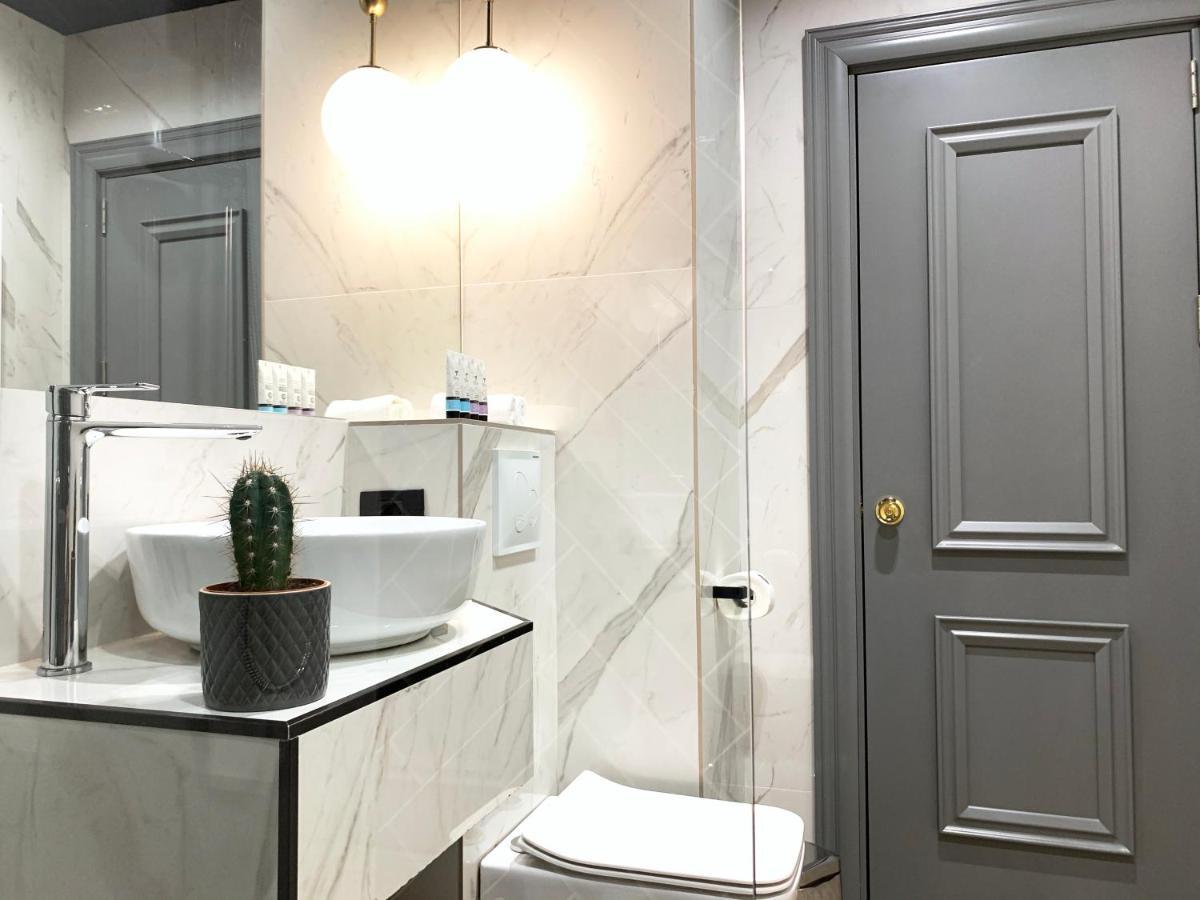 Jn Boutique Hotel ブカレスト エクステリア 写真